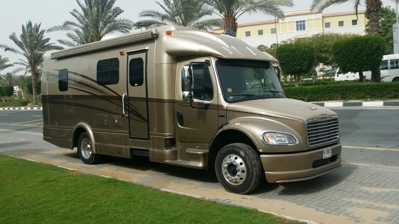 Motor Home RV 26 ft